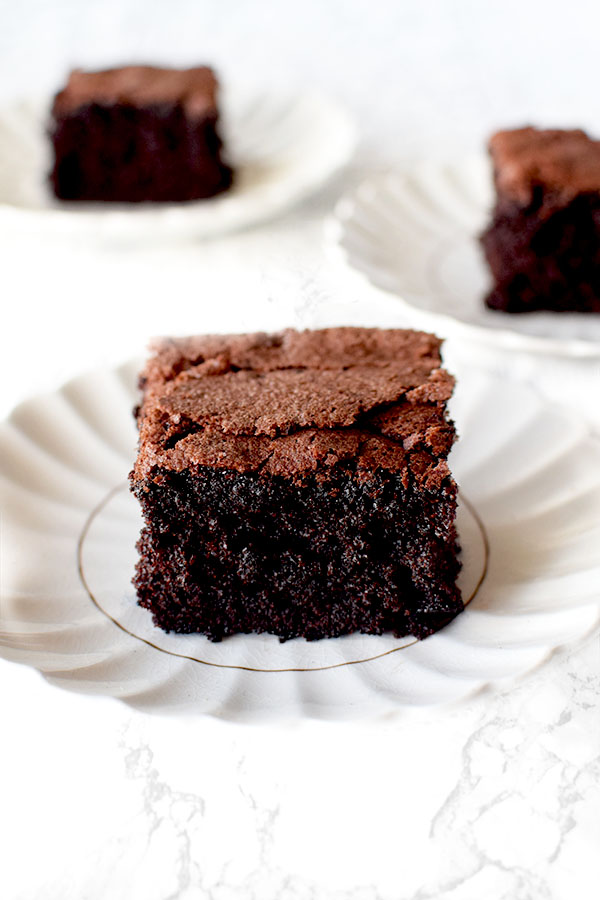 Simple Ingredients, High-End Taste: Your Go-To Passover Chocolate Cake